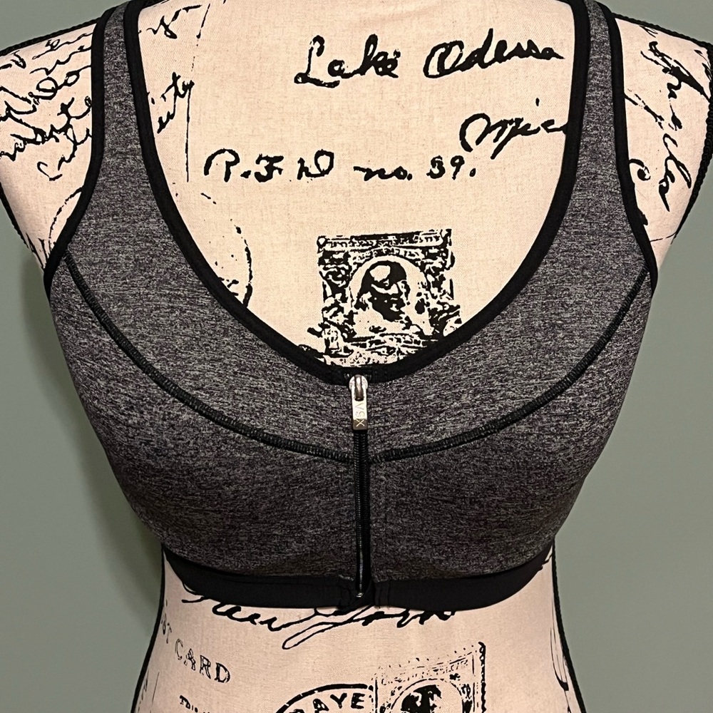 VSX Victoria Secret Sport Gray and Black Sports Bra Intimates